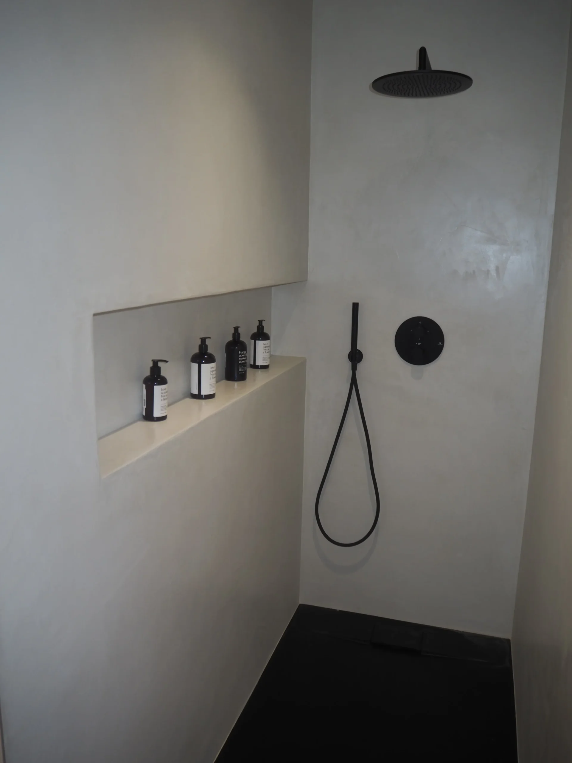 béton ciré à La Chaize‑le‑Vicomte Galipaud